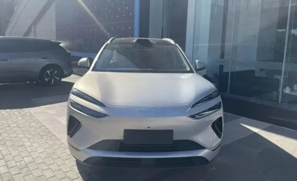 شکارِ بی سروصدای یک غولِ جادهای در آستانه رونمایی/ رکوردی تازه در دنیای هیبریدها شکارِ بی سروصدای یک غولِ جادهای در آستانه رونمایی/ رکوردی تازه در دنیای هیبریدها